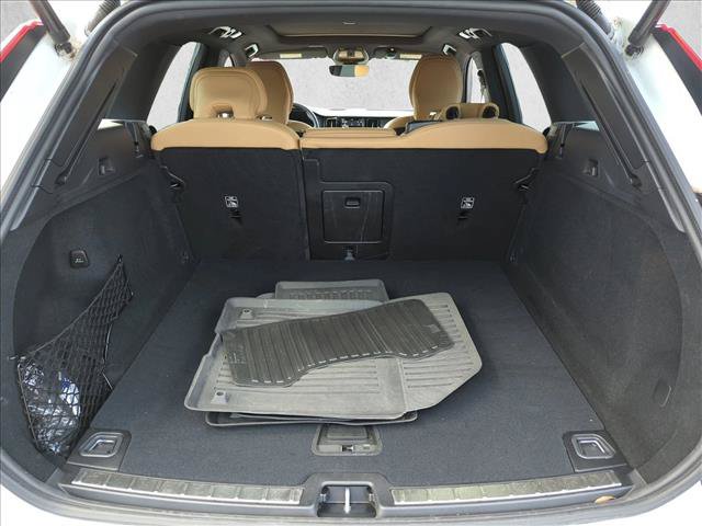 Used 2025 Volvo XC60 B5 Ultra w/ Protection Package Premier AWD/4WD image 6
