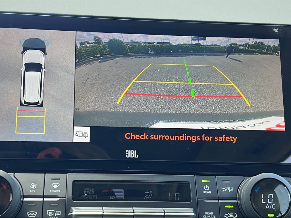 Used 2025 Toyota Grand Highlander AWD image 18
