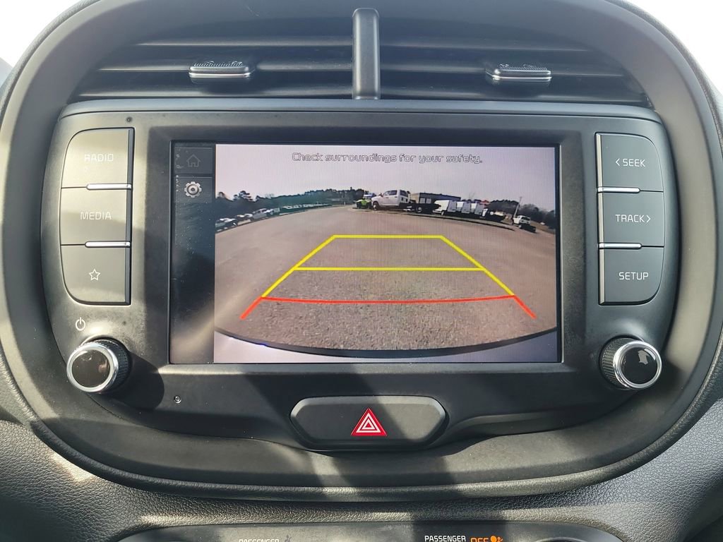 Used 2024 Kia Soul LX w/ Option Group 015 FWD image 18