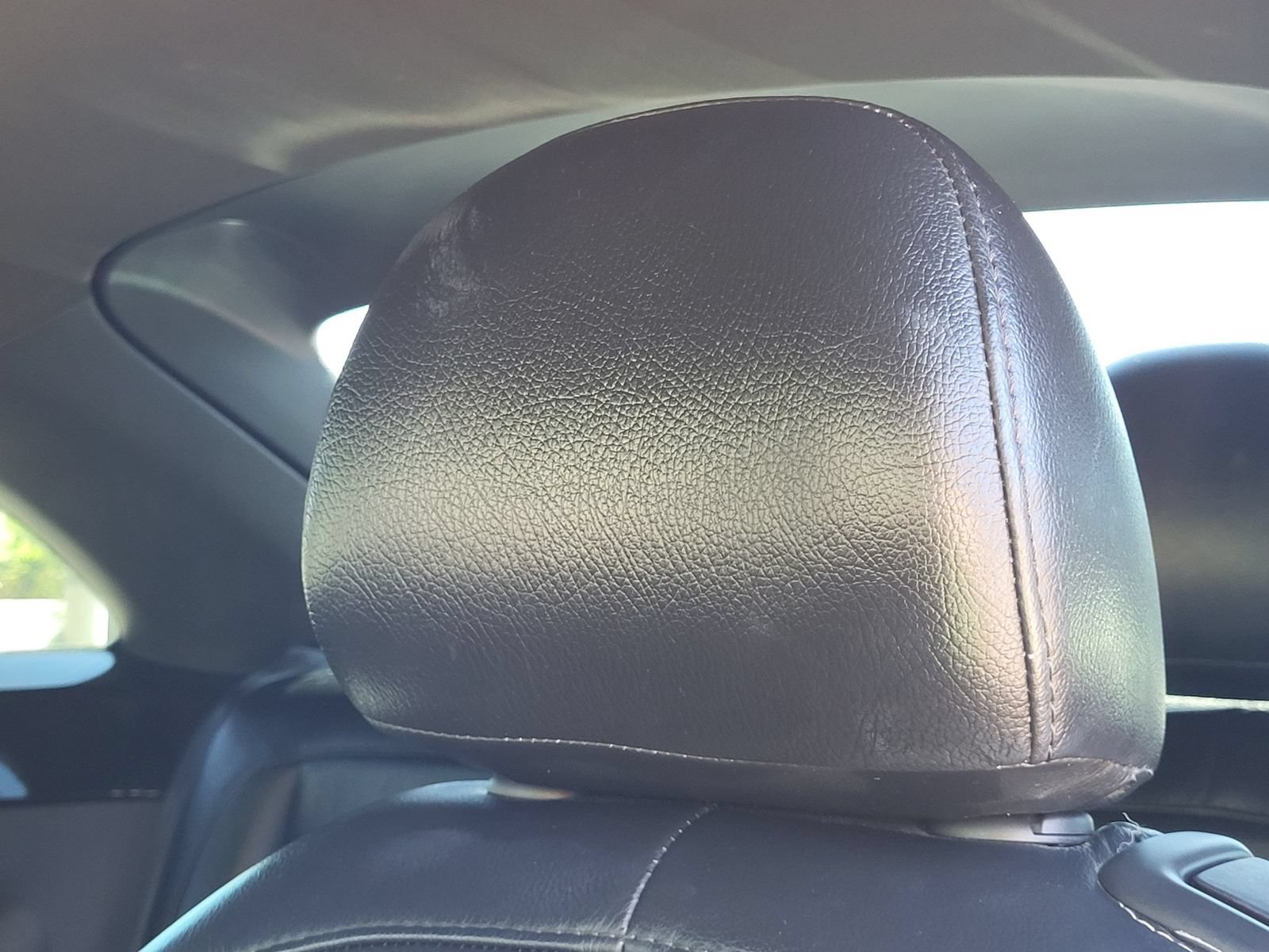 Used 2013 Volkswagen Beetle 2.0T FWD image 12