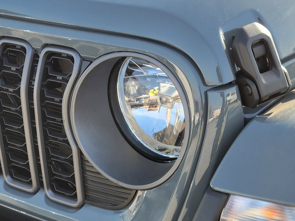 New 2026 Jeep Gladiator Sport AWD/4WD image 19