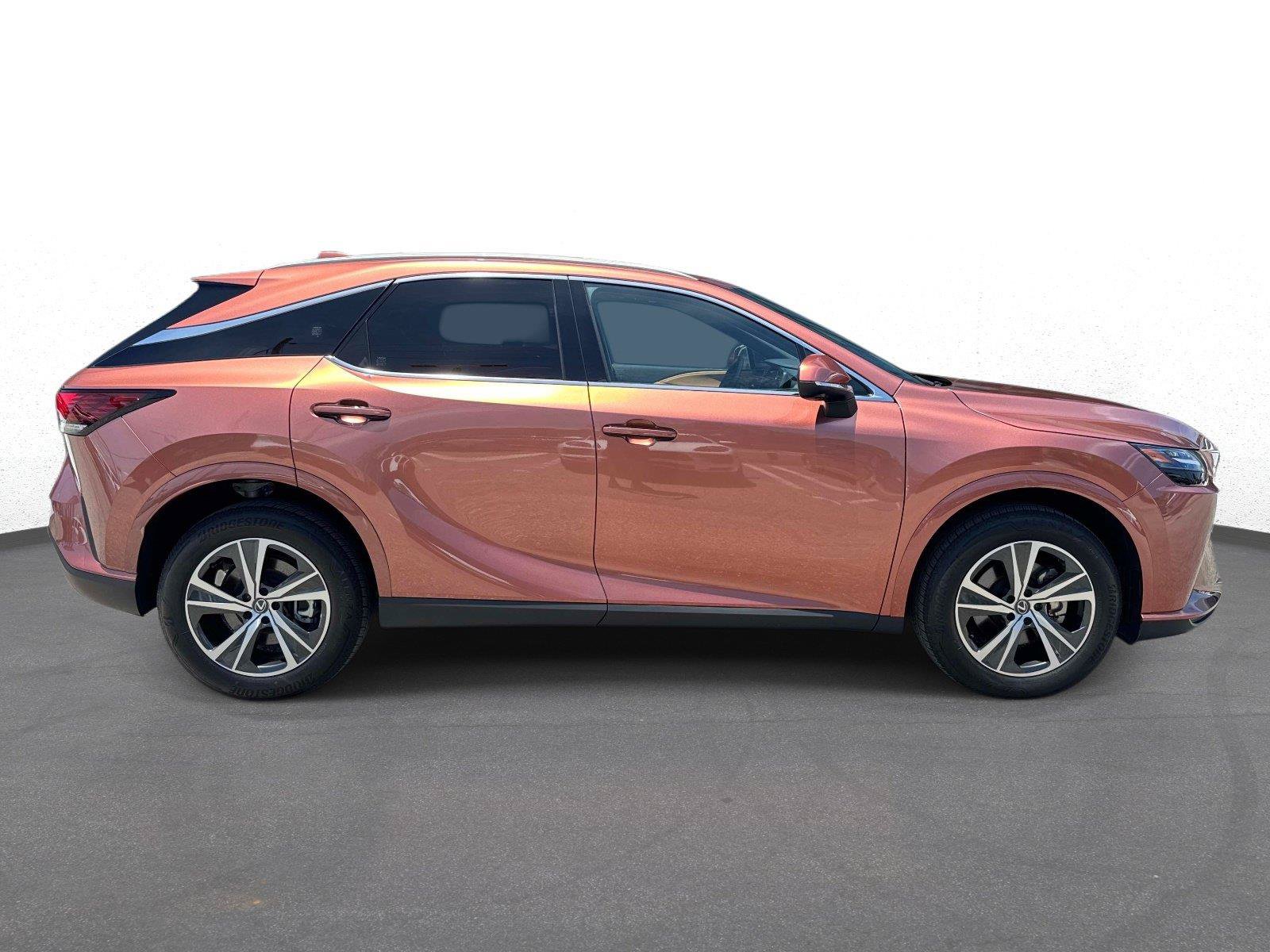 Used 2025 Lexus RX 350 Premium w/ Accessory Package (Z1) FWD image 2