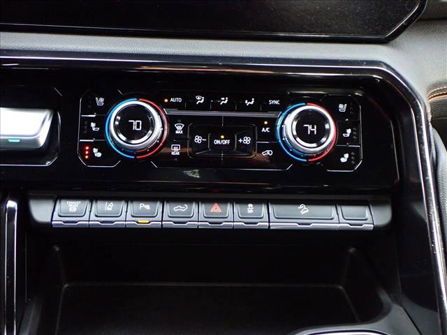 Used 2024 GMC Sierra 2500 AT4 w/ AT4 Premium Plus Package image 18