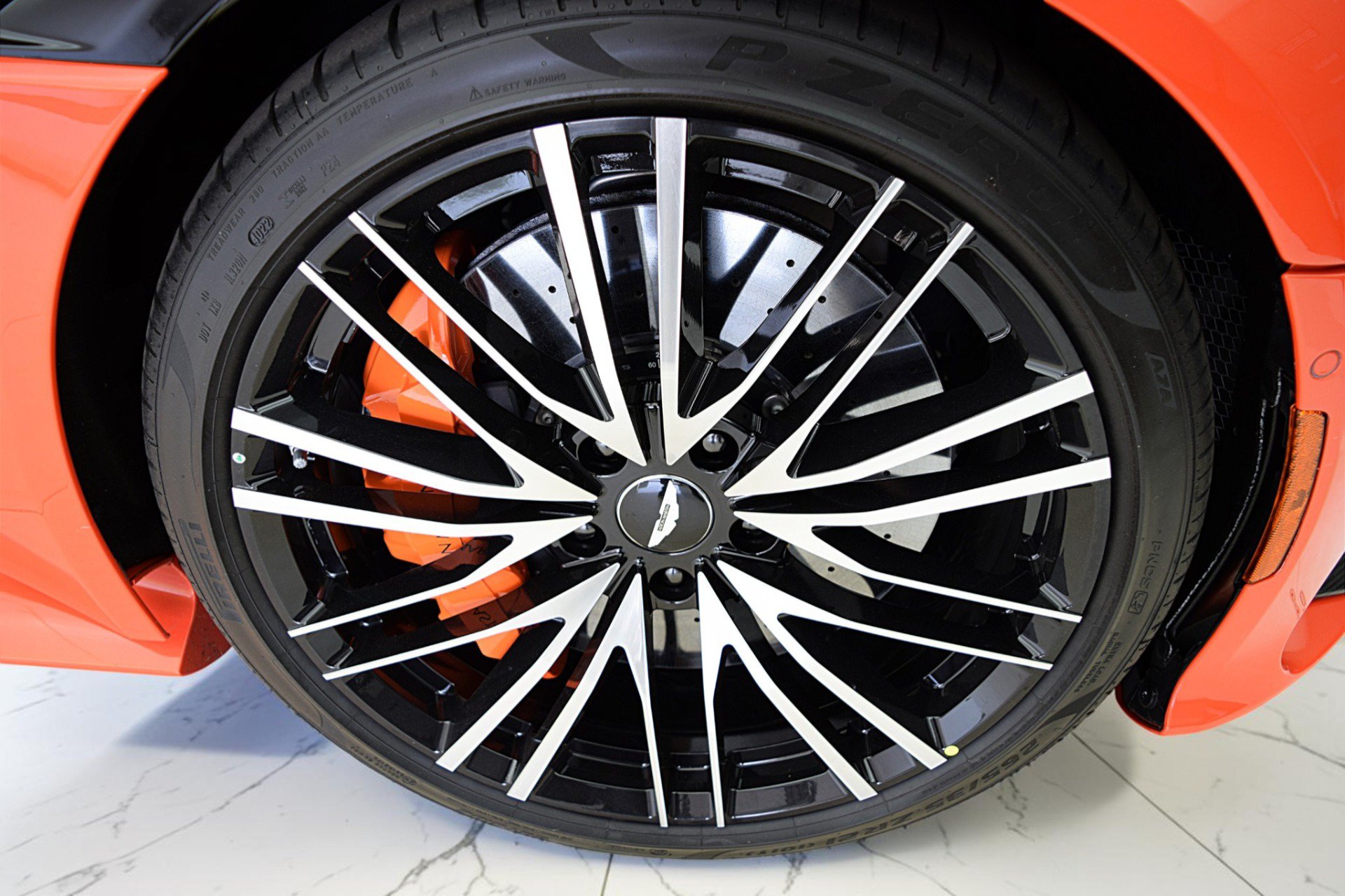 Used 2023 Aston Martin DBS Superleggera Volante RWD image 54