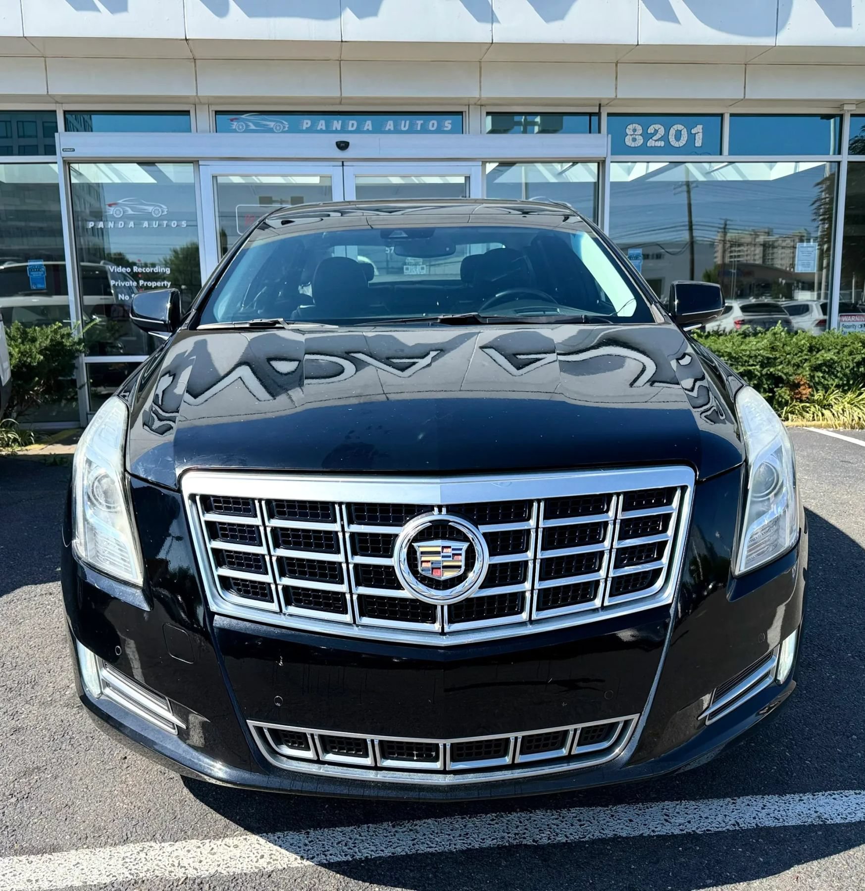 Used 2013 Cadillac XTS Premium FWD image 2