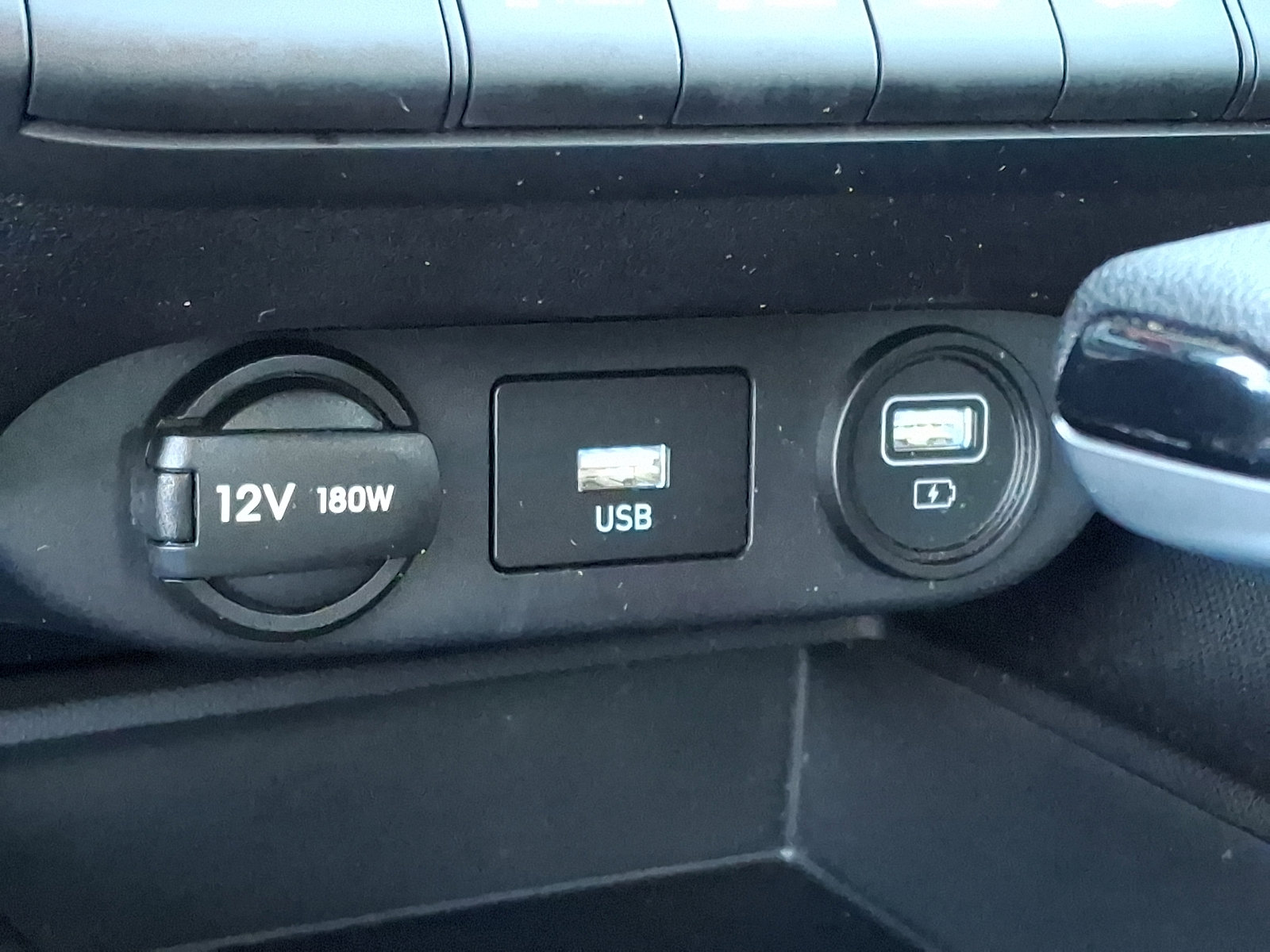 Used 2023 Hyundai Elantra SEL image 26