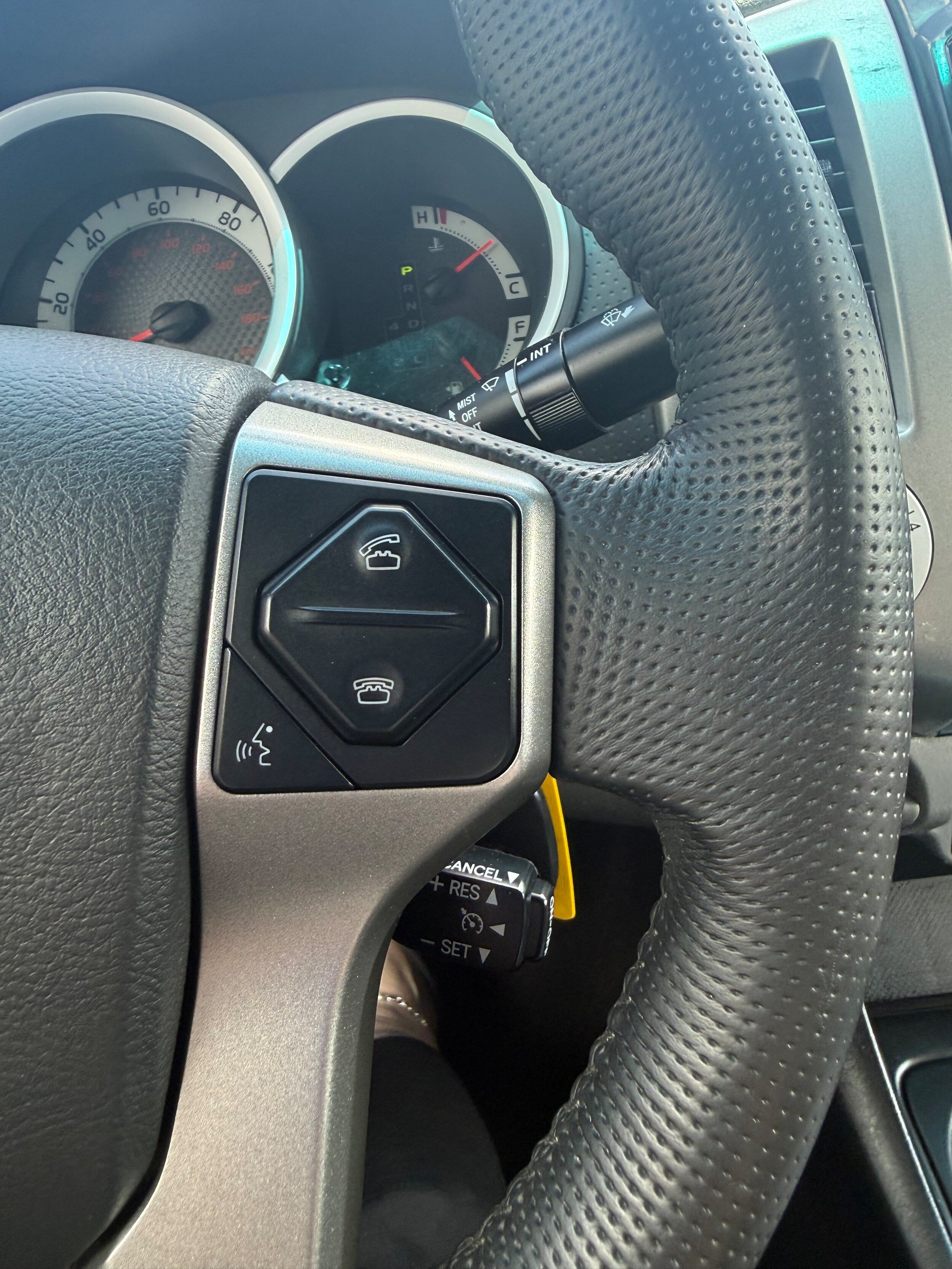 Used 2014 Toyota Tacoma 4x4 Double Cab w/ SR5 Package image 14