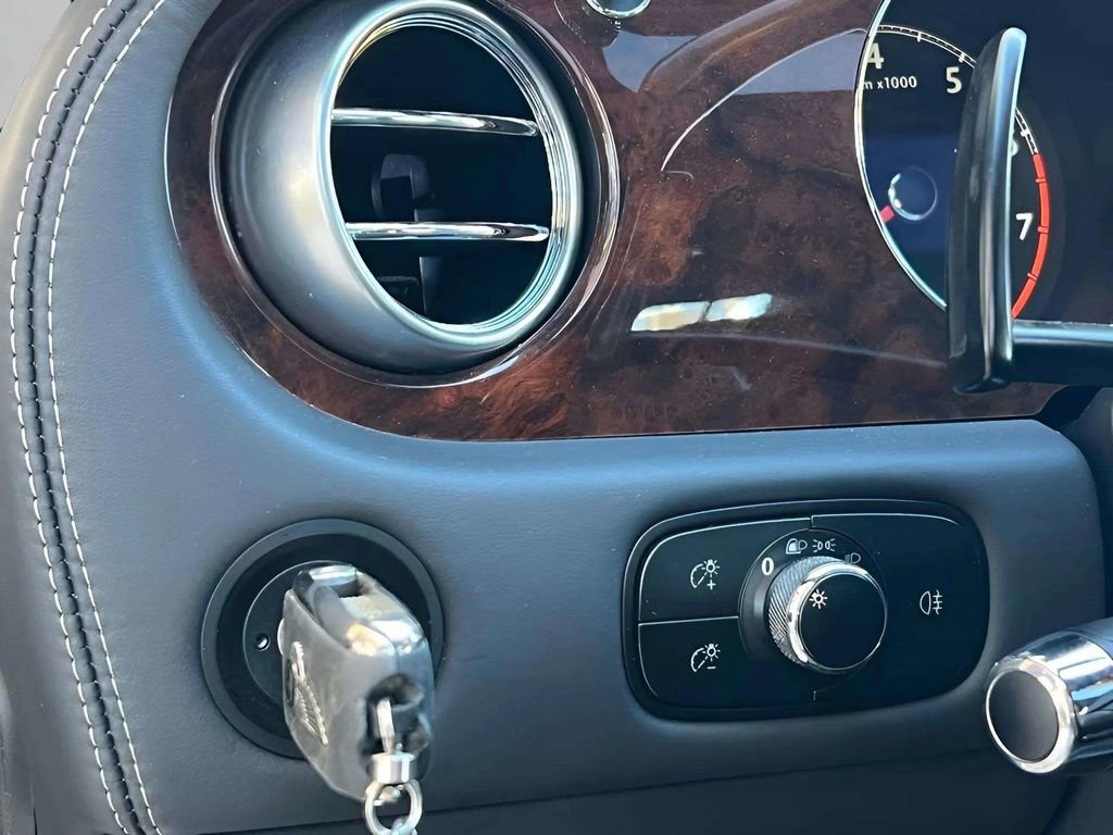 Used 2008 Bentley Flying Spur Flying Spur AWD/4WD image 25