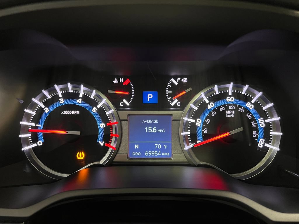 Used 2018 Toyota 4Runner TRD Off-Road Premium AWD/4WD image 15
