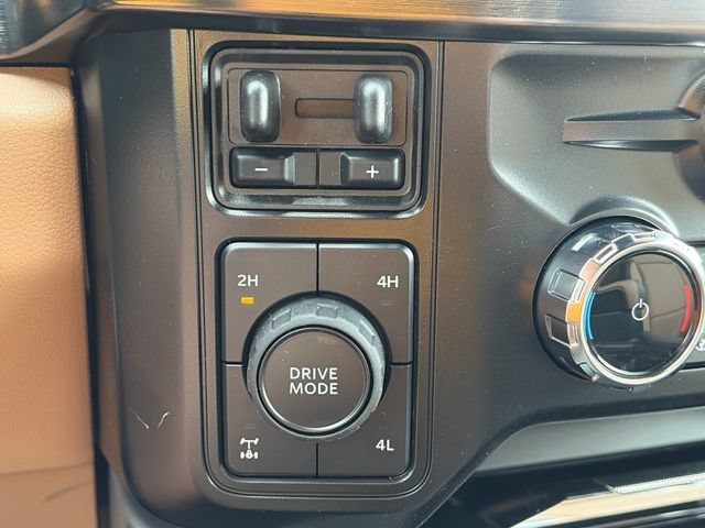 New 2026 Ford F350 Lariat w/ Black Appearance Package AWD/4WD image 25