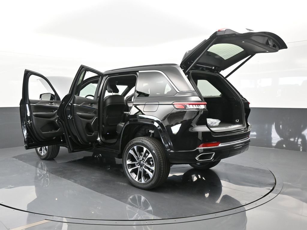 Used 2024 Jeep Grand Cherokee Overland w/ Luxury Tech Group IV image 68