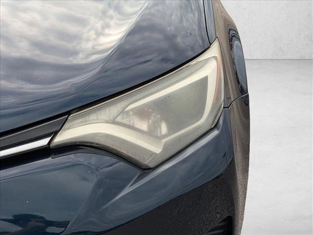 Used 2017 Toyota RAV4 LE image 9