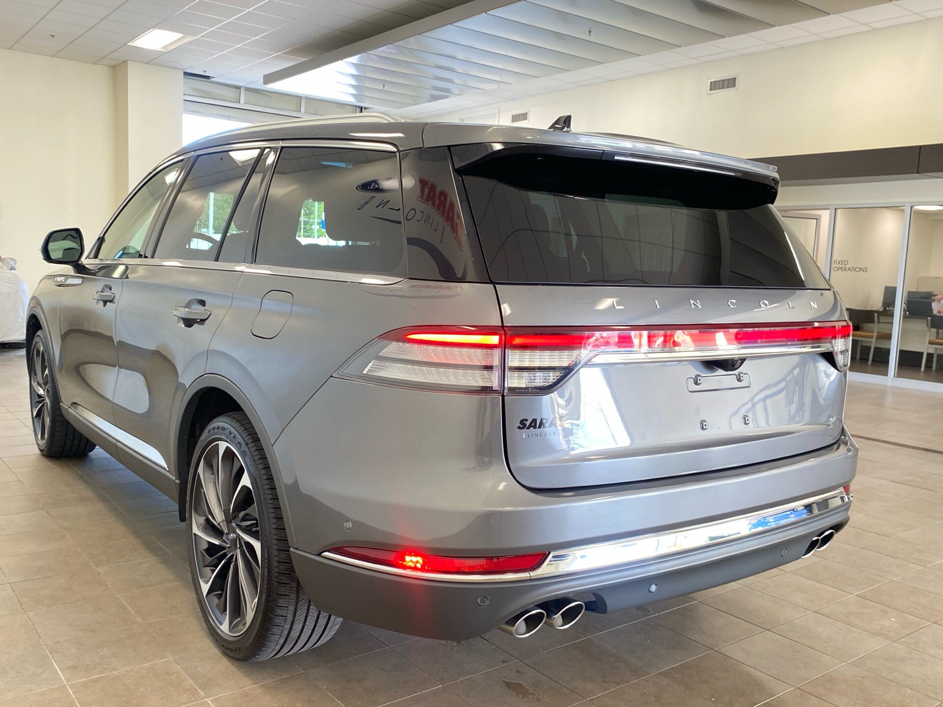 Used 2023 Lincoln Aviator Reserve w/ Equipment Group 201A AWD/4WD image 5