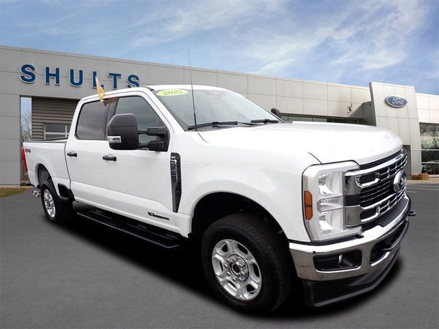 Certified 2025 Ford F250 XLT image 3
