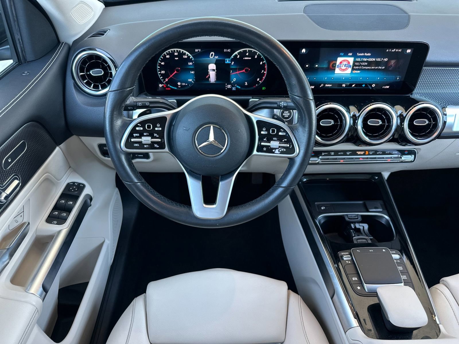 Certified 2022 Mercedes-Benz GLB 250 image 16