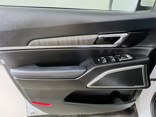 Used 2023 Kia Telluride EX w/ EX Captain's Chair Package image 32
