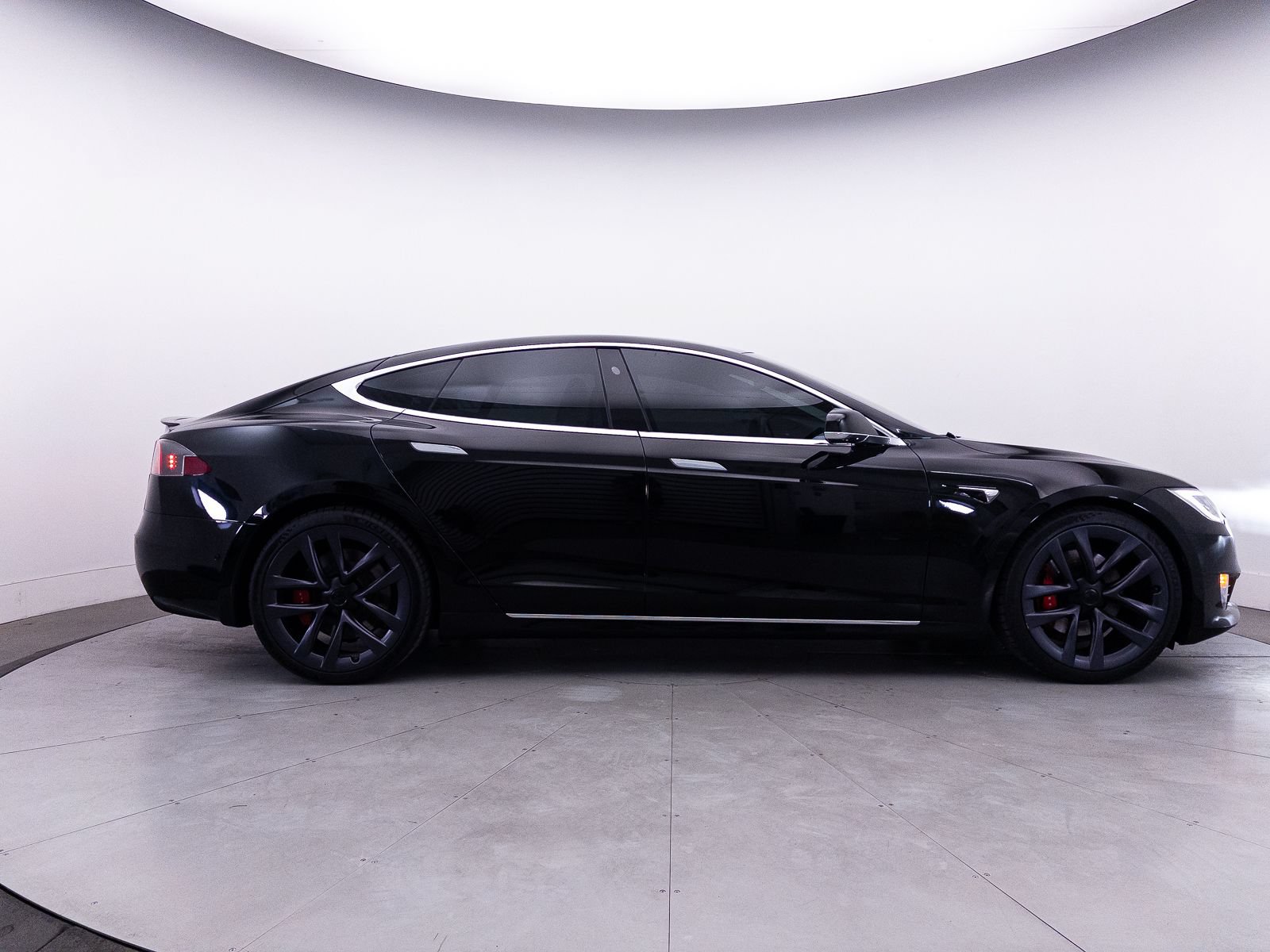 Used 2021 Tesla Model S Performance AWD/4WD image 37