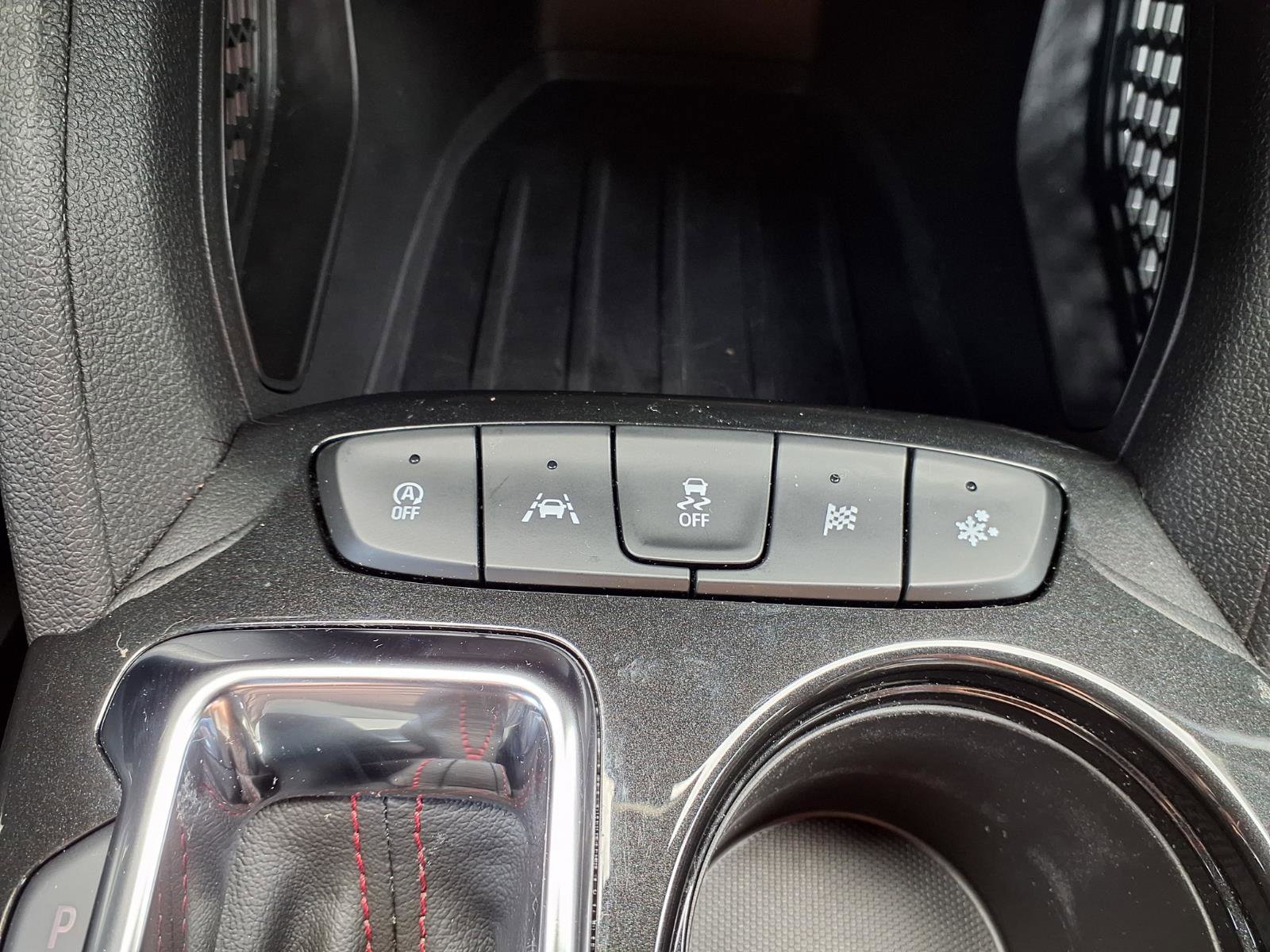 Used 2023 Chevrolet TrailBlazer RS w/ Convenience Package FWD image 11