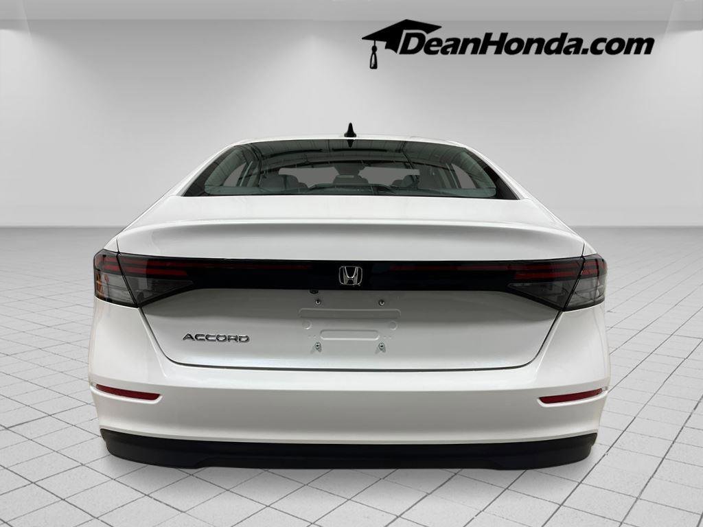 New 2025 Honda Accord SE image 4