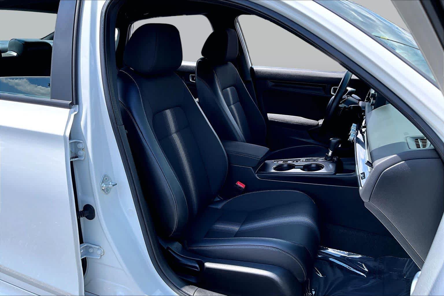 Used 2023 Honda Civic Sport image 9