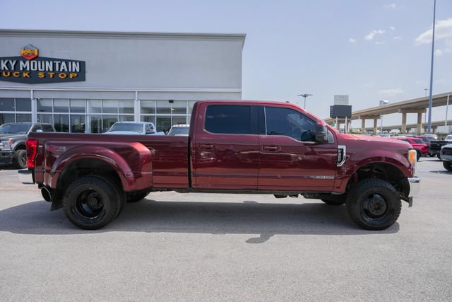 Used 2017 Ford F350 Lariat w/ Lariat Value Package AWD/4WD image 4