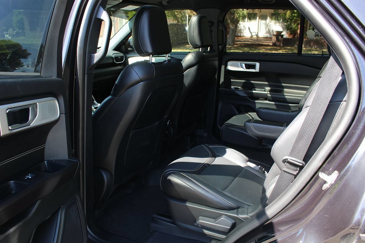 Used 2020 Ford Explorer ST w/ Premium Technology Package AWD/4WD image 12
