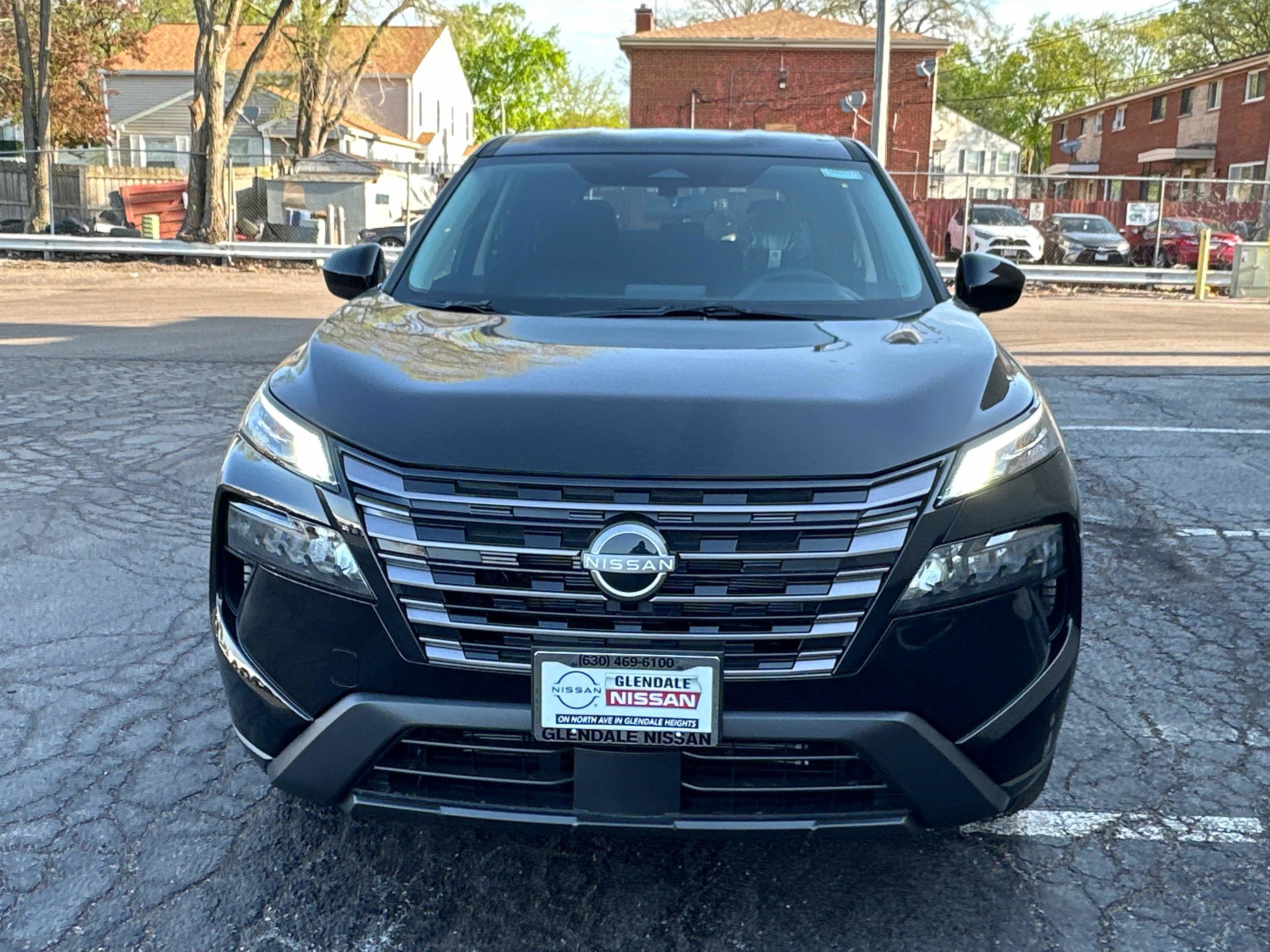 New 2026 Nissan Rogue SV w/ Cold Weather Package AWD/4WD image 2