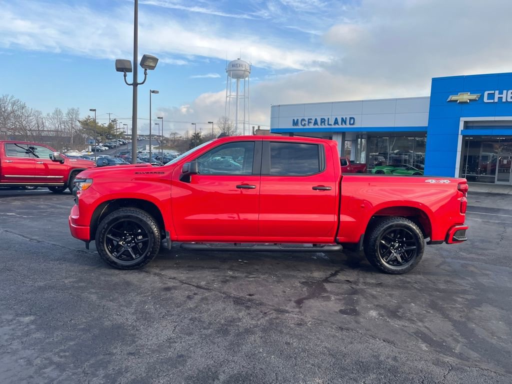 Used 2025 Chevrolet Silverado 1500 Custom w/ Turbomax Blackout Package image 2