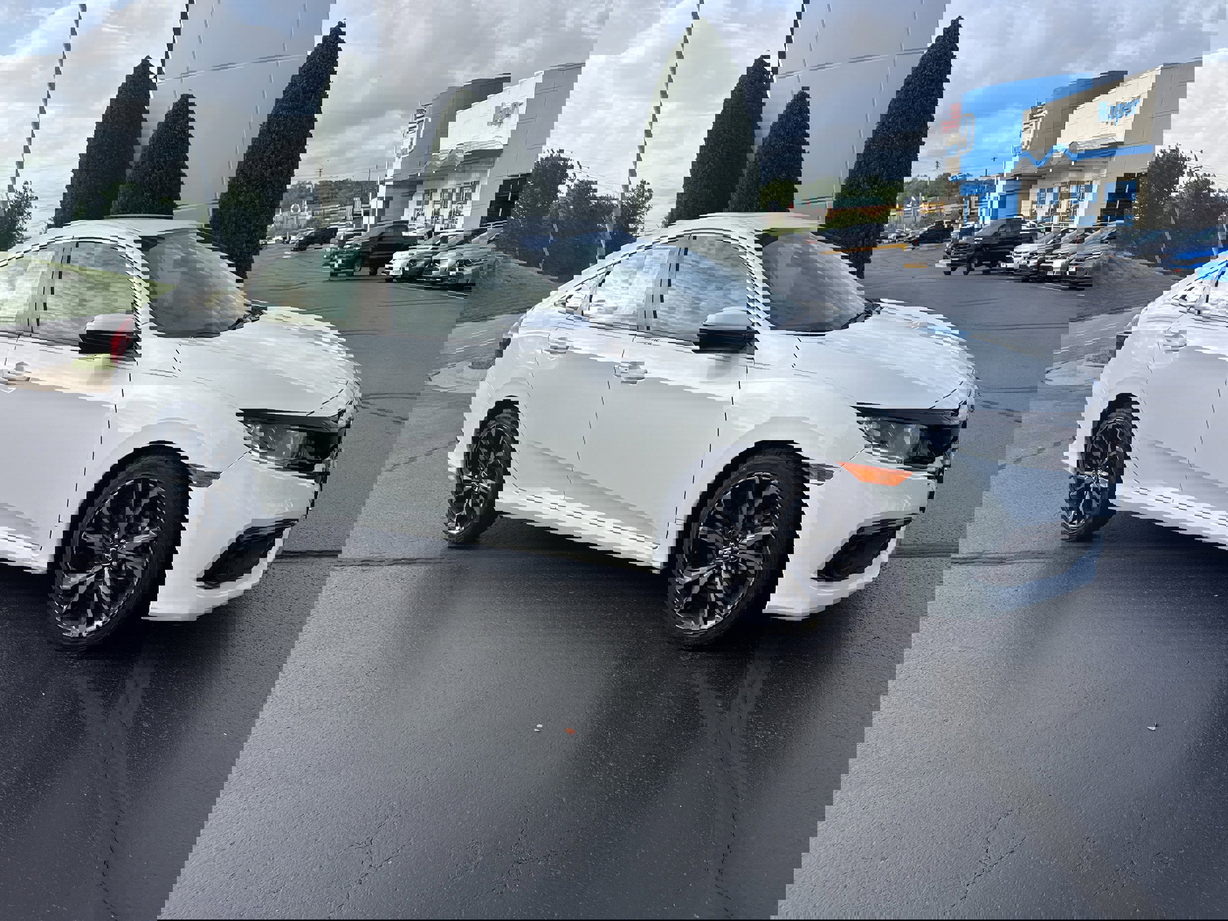 Used 2020 Honda Civic Sport image 1