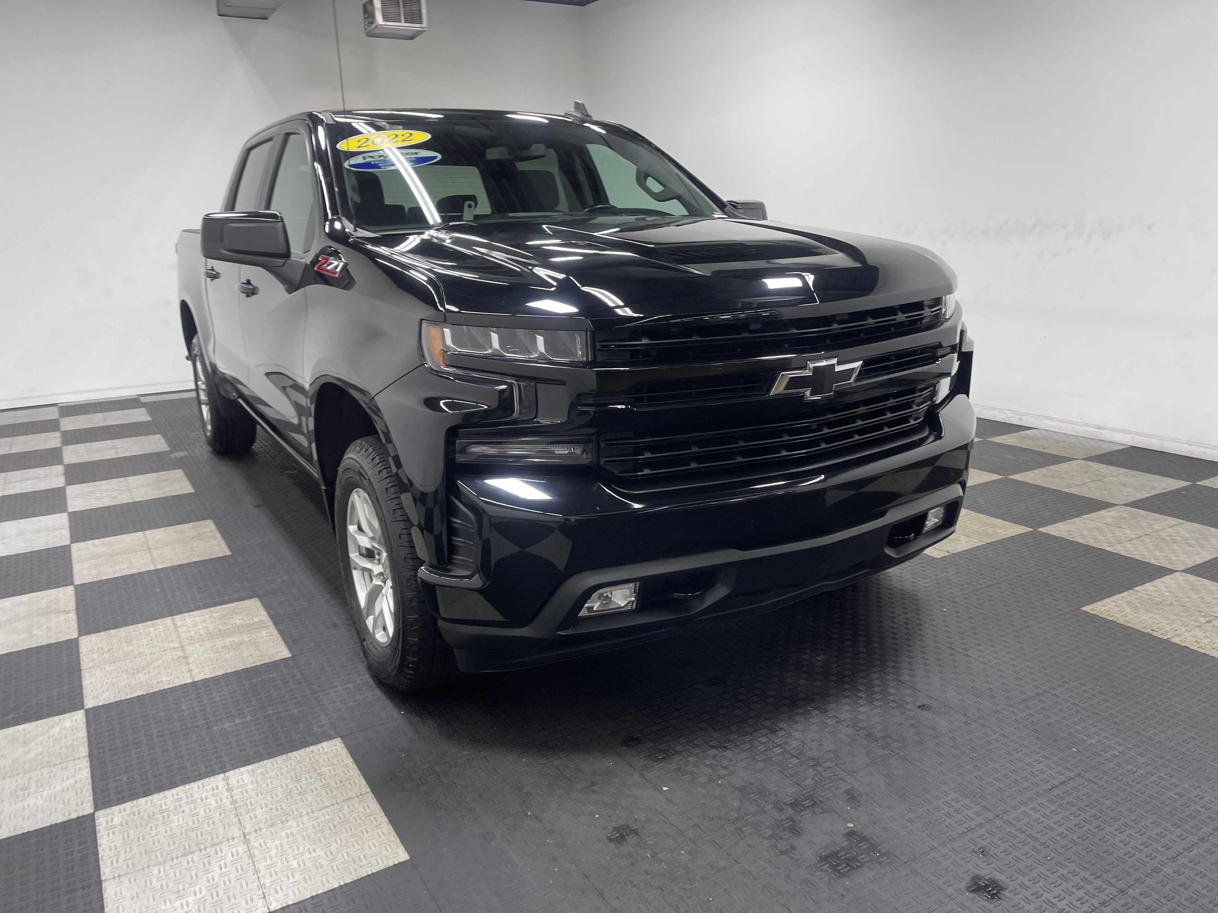 Used 2022 Chevrolet Silverado 1500 RST w/ Z71 Off-Road Package AWD/4WD image 6