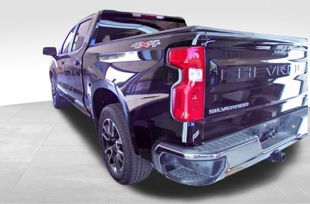 Used 2024 Chevrolet Silverado 1500 LT AWD/4WD image 4