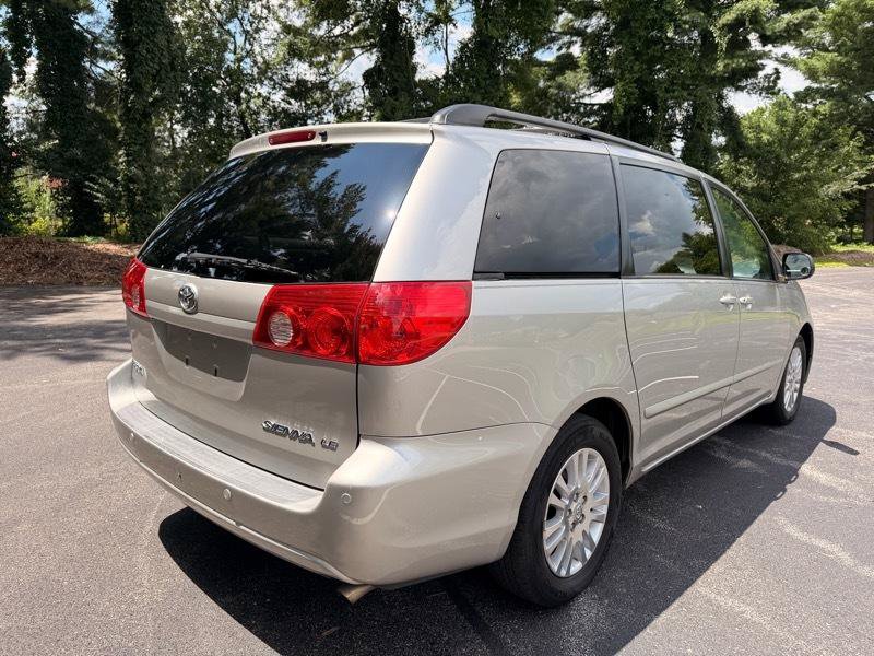 Used 2008 Toyota Sienna LE FWD image 6