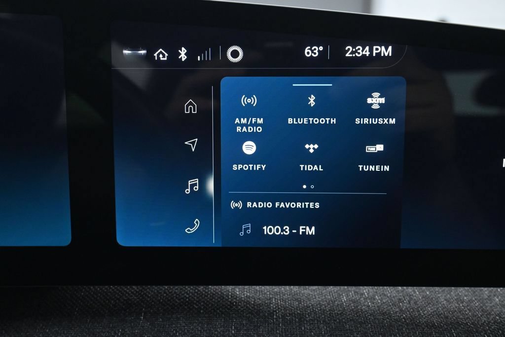 Used 2024 Lucid Air Touring AWD/4WD image 35