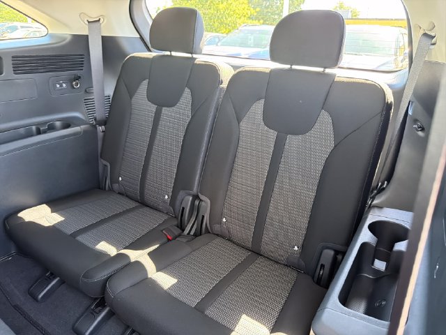 New 2026 Kia Sorento LX FWD image 19