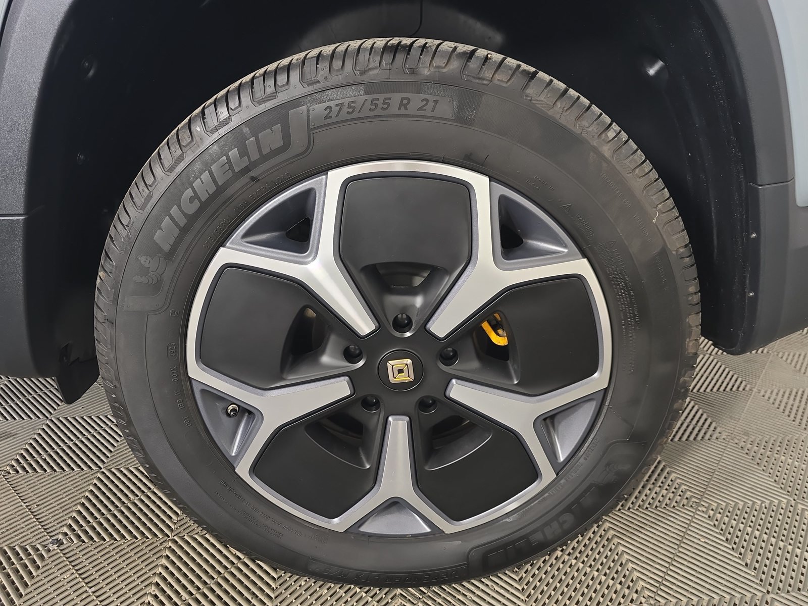 Used 2022 Rivian R1T Adventure AWD/4WD image 10