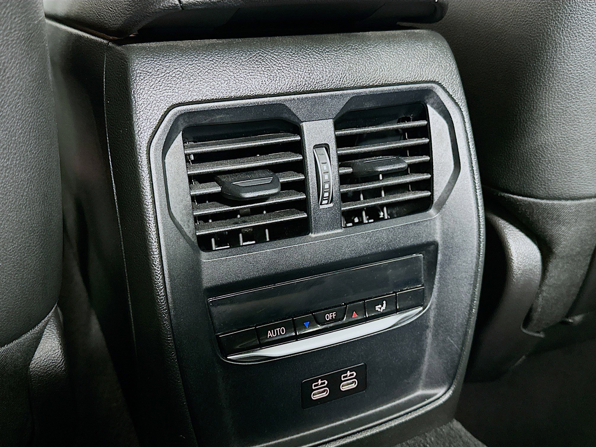 Used 2025 BMW 330i Sedan image 28