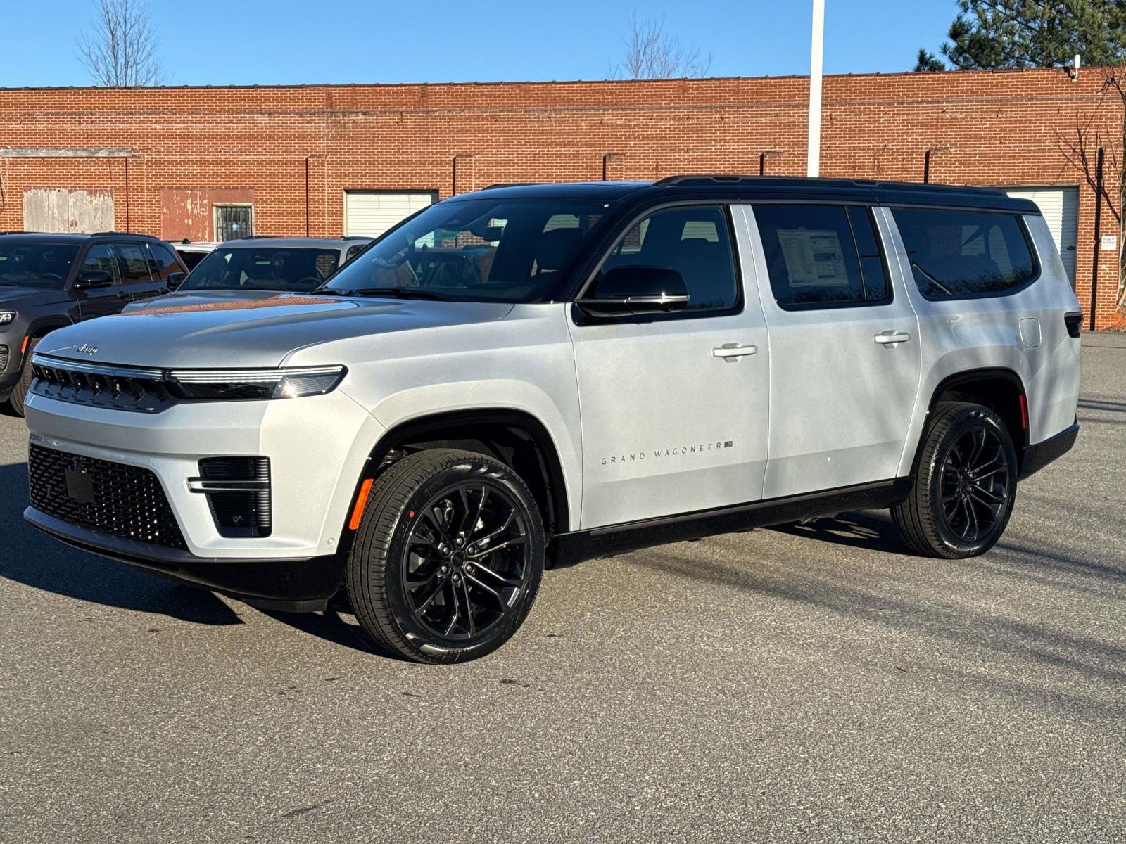 New 2026 Jeep Grand Wagoneer L Summit image 3