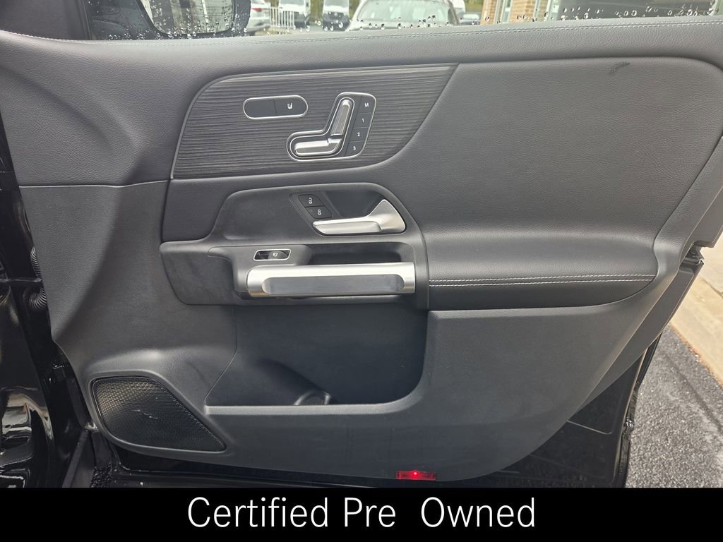 Used 2026 Mercedes-Benz GLB 250 4MATIC image 34
