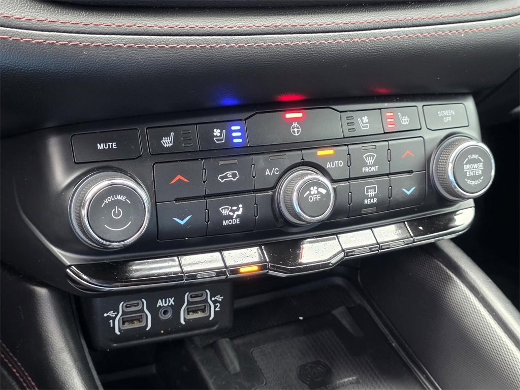 Used 2022 Dodge Durango R/T image 28