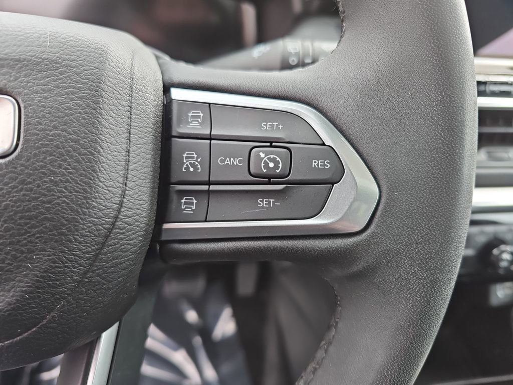 Used 2023 Jeep Compass High Altitude image 7