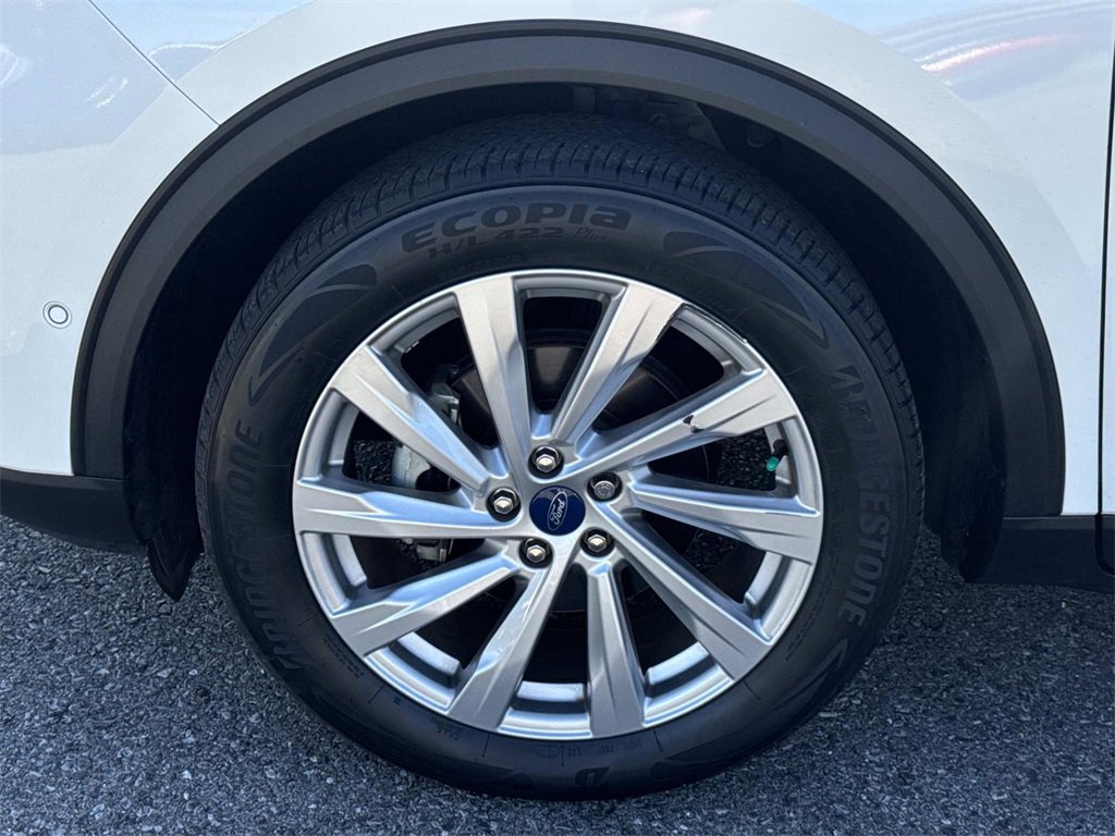 Used 2022 Ford Escape Titanium w/ Titanium Elite Package image 7