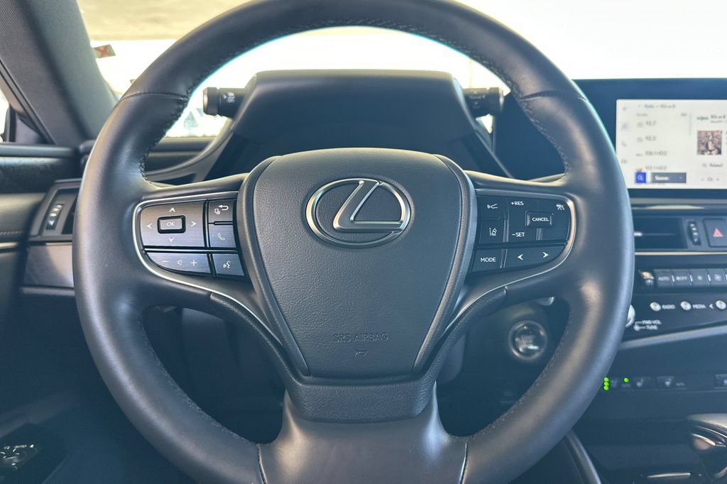 Used 2024 Lexus ES 350 w/ Premium Package FWD image 25