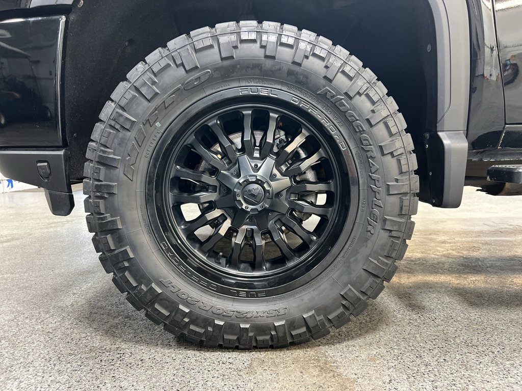 Used 2022 GMC Sierra 3500 AT4 AWD/4WD image 14