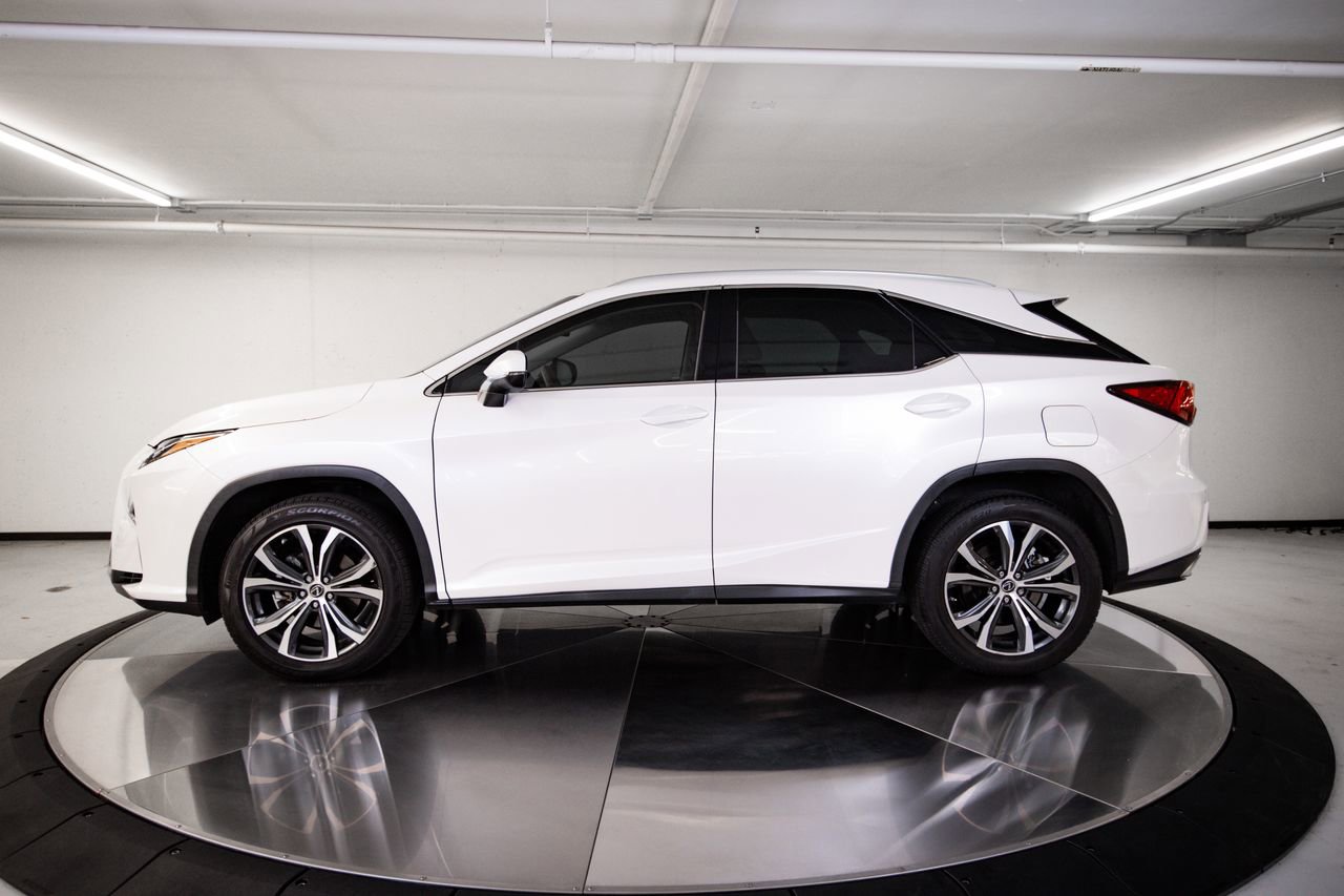 Used 2019 Lexus RX 350 FWD w/ Premium Package image 2