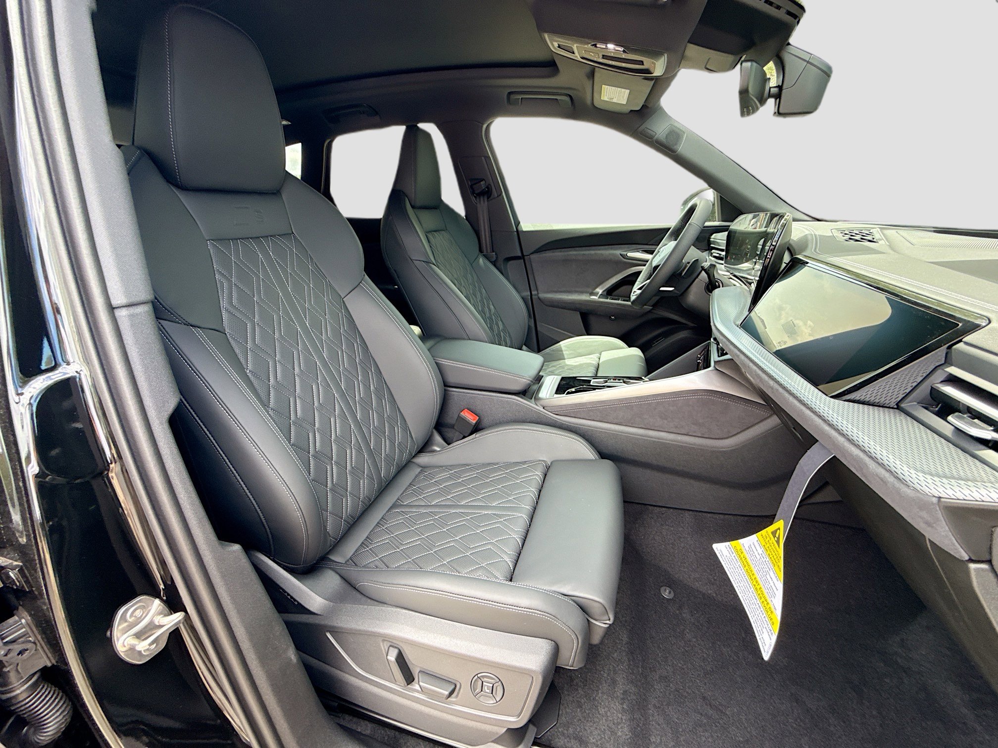 New 2026 Audi SQ5 Premium Plus AWD/4WD image 15