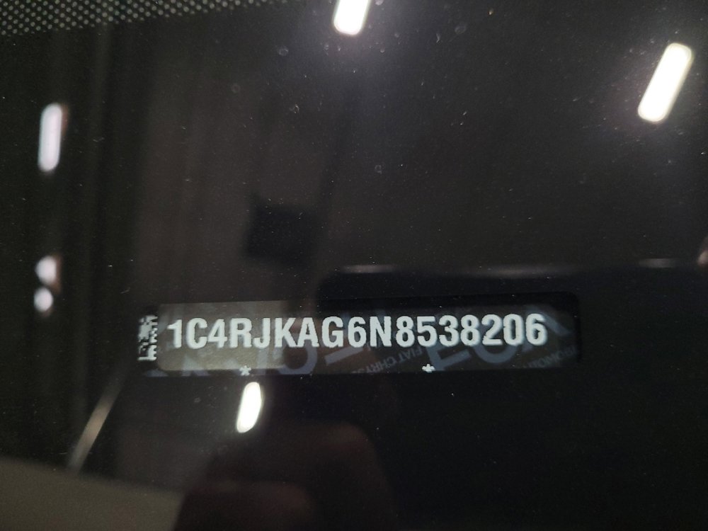 Used 2022 Jeep Grand Cherokee L Laredo image 33