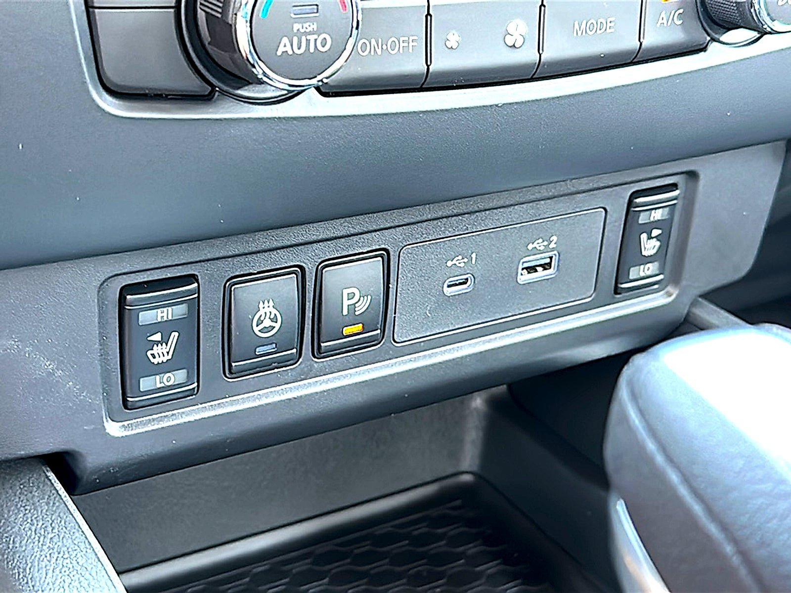 New 2026 Nissan Frontier SV w/ All-Weather Content Package RWD image 22