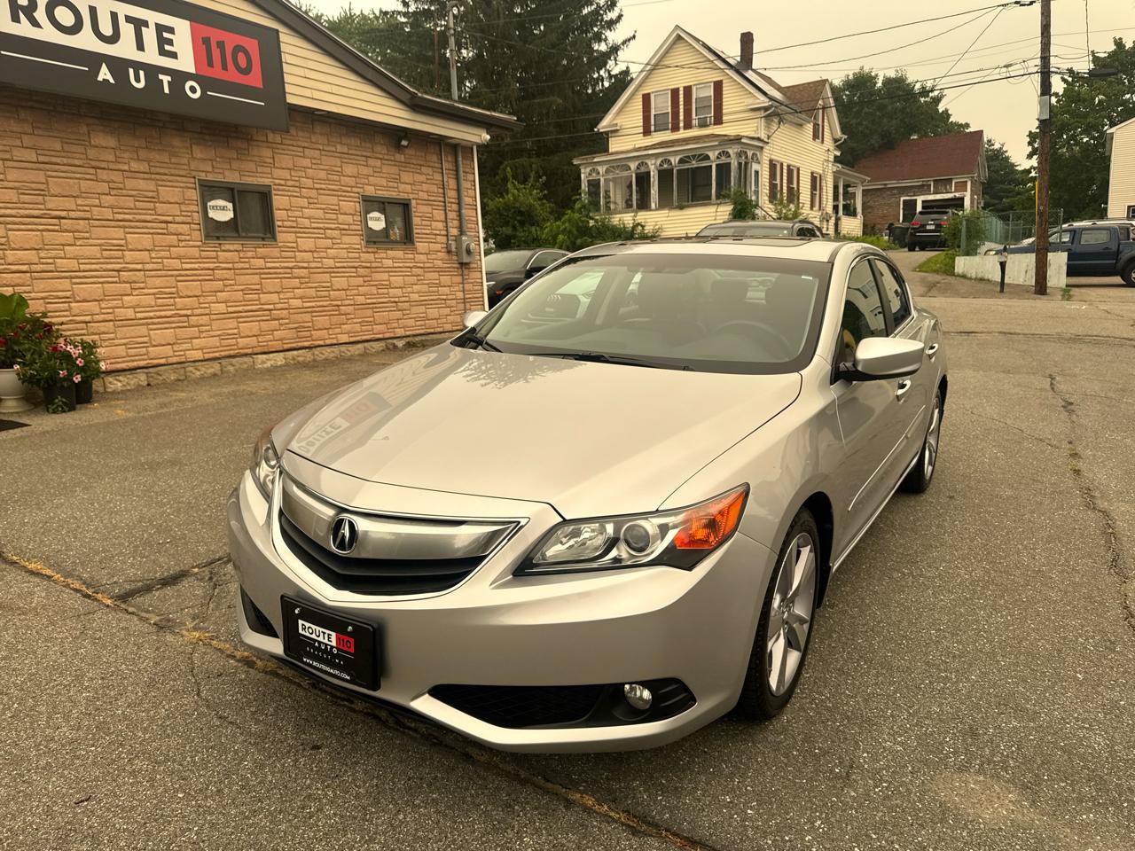 Used 2014 Acura ILX w/ Premium Package FWD image 3