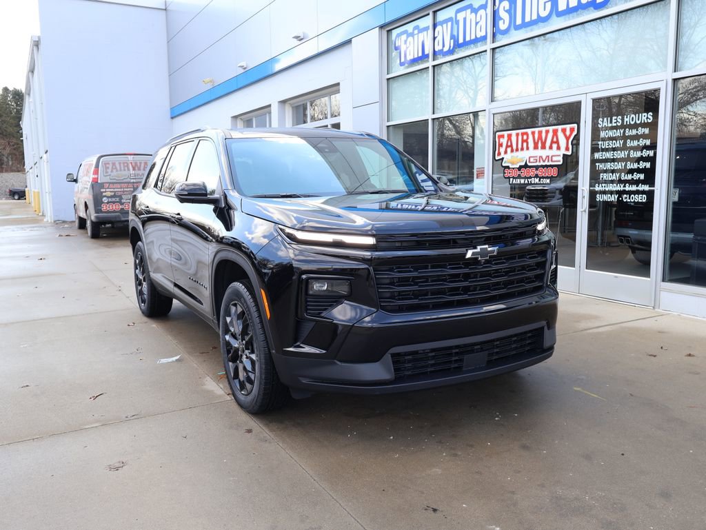 New 2026 Chevrolet Traverse LT w/ Midnight/Sport Edition image 2