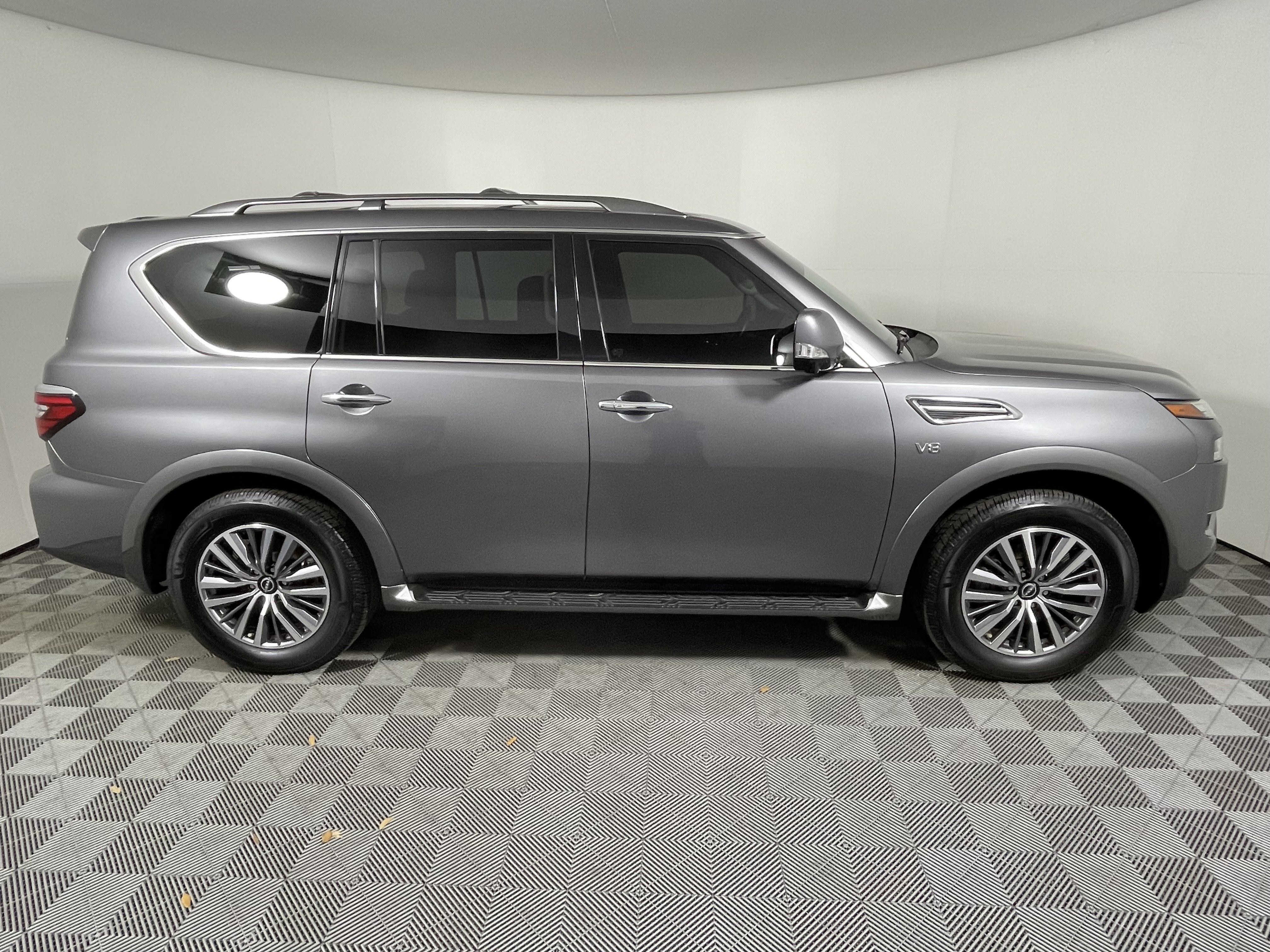 Used 2021 Nissan Armada SL w/ Captain's Chairs Package image 6